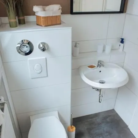Central-Living Brown - Wifi - Netflix - 5 Pers Essen Eksteriør billede